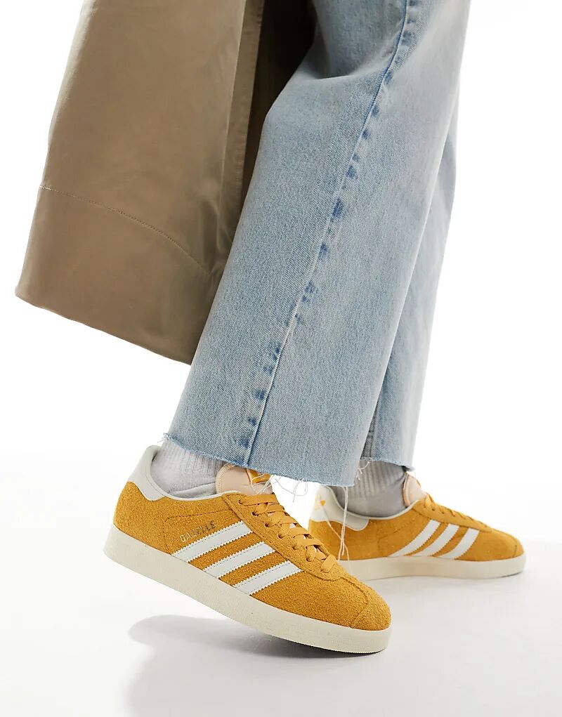 

Кроссовки Gazelle желтого цвета adidas Originals