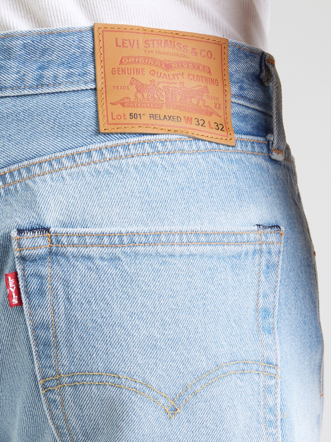 LEVI'S  Джинсы Regular '501 Relaxed Jeans' в светло-голубом цвете — фото 2