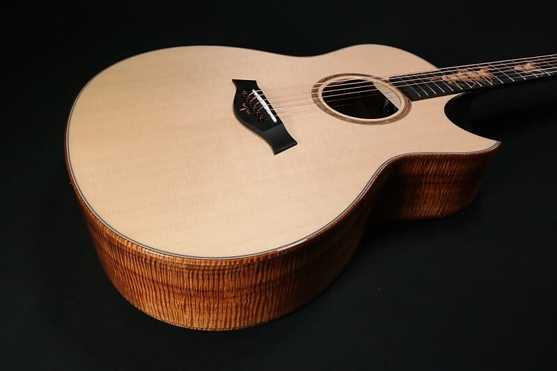 

Акустическая гитара Taylor Custom LIMITED 1 of 10 Grand Symphony Lutz Spruce/Master Grade Hawaiian Koa C16ce 121