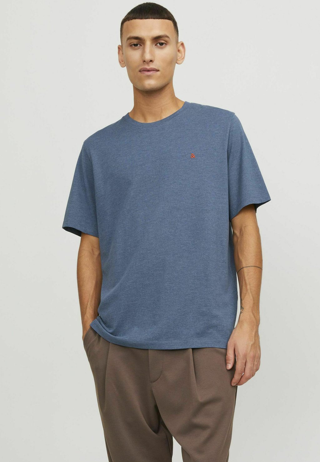 

Футболка JJEPAULOS TEE CREW NECK NOOS Jack & Jones, светло-голубой
