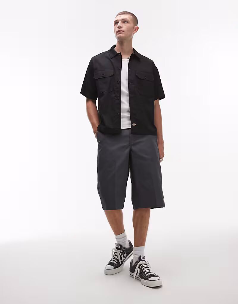 

15-дюймовые шорты Dickies в угольно-сером цвете