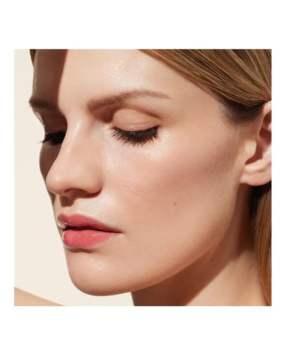Блеск для губ Sensai Colours Total Lip Gloss, 02 Akebono Red, 4.5 мл — фото 4