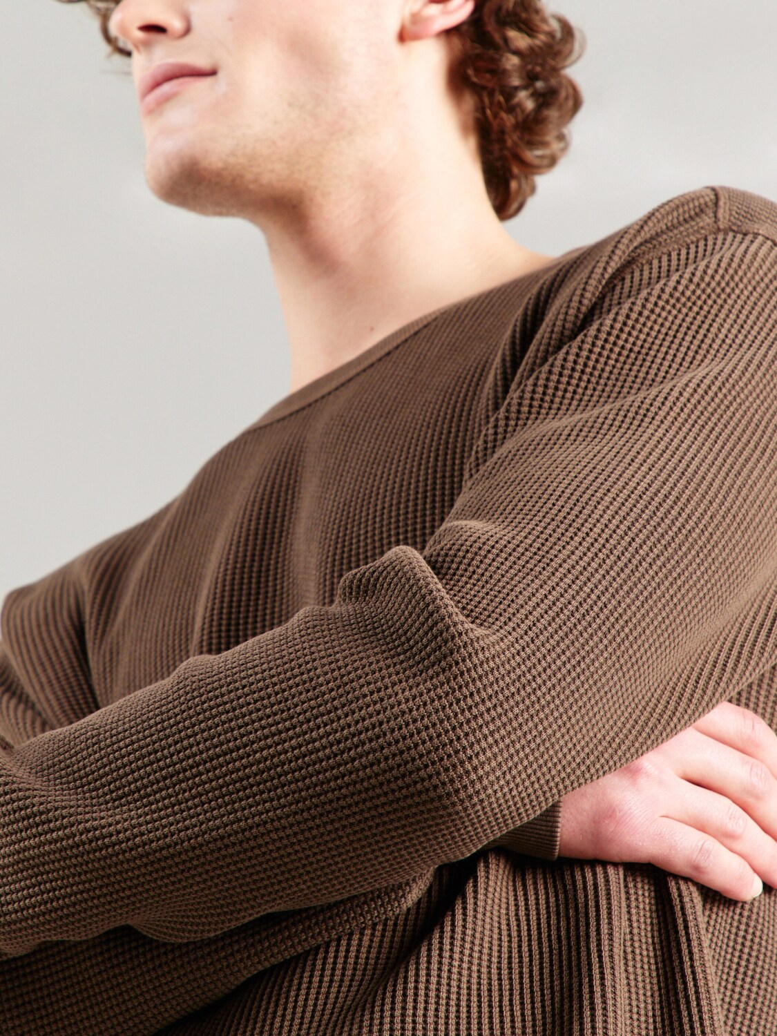 LEVI'S  Футболка 'Long Sleeve Relaxed Thermal Tee' в цвете Brown — фото 2