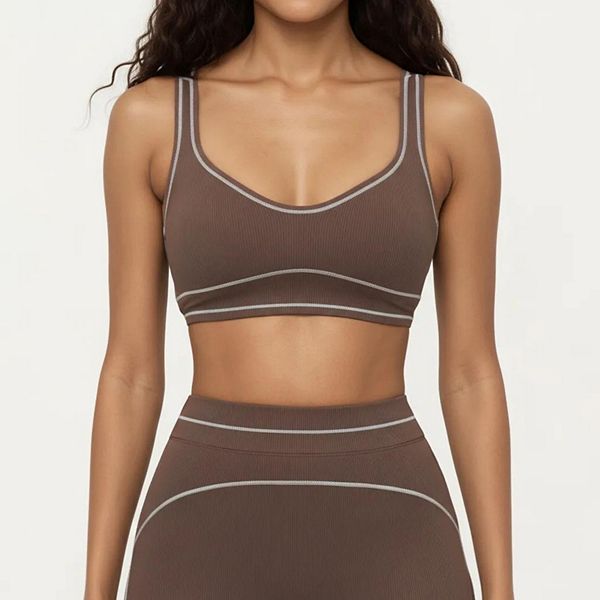 

Женский спортивный топ с ребристой структурой, контрастной отделкой и поддержкой средней степени Anna-Kaci, Brown