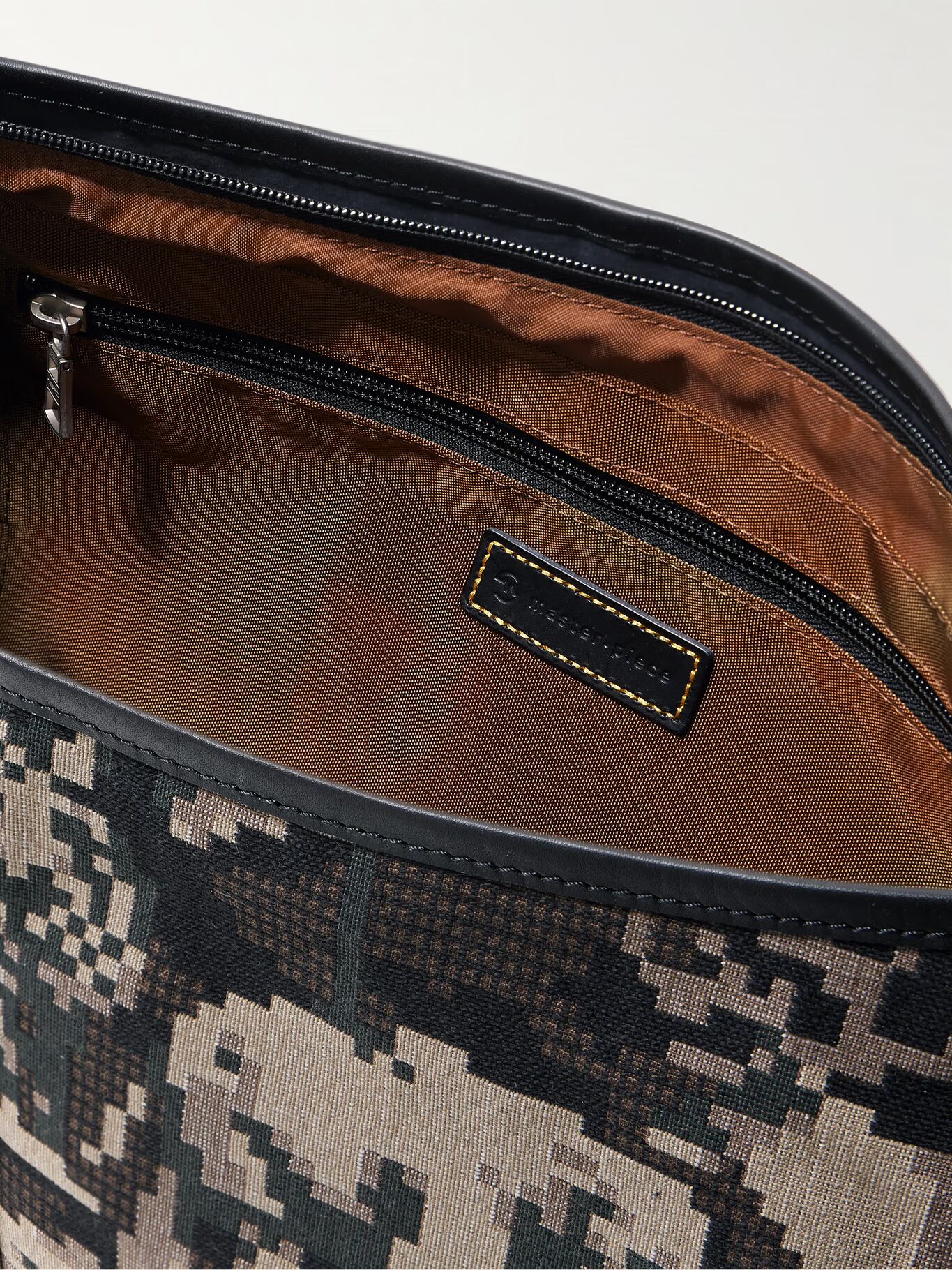 

Nowartt Digital Zoo жаккардовая сумка-мессенджер с кожаной отделкой MASTER-PIECE, черный