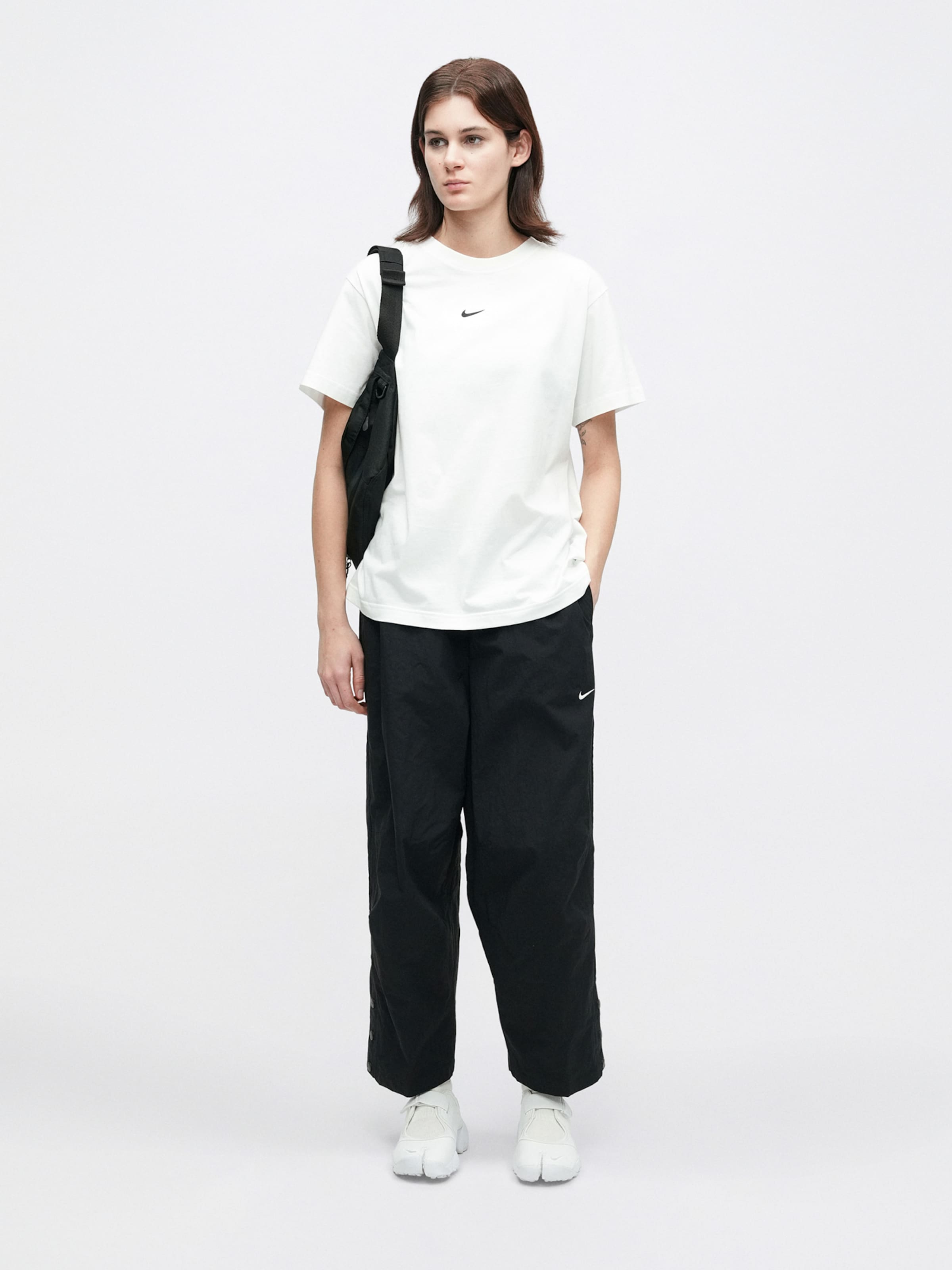 Nike Sportswear Футболка 'CLASSIC' в белом цвете — фото 4