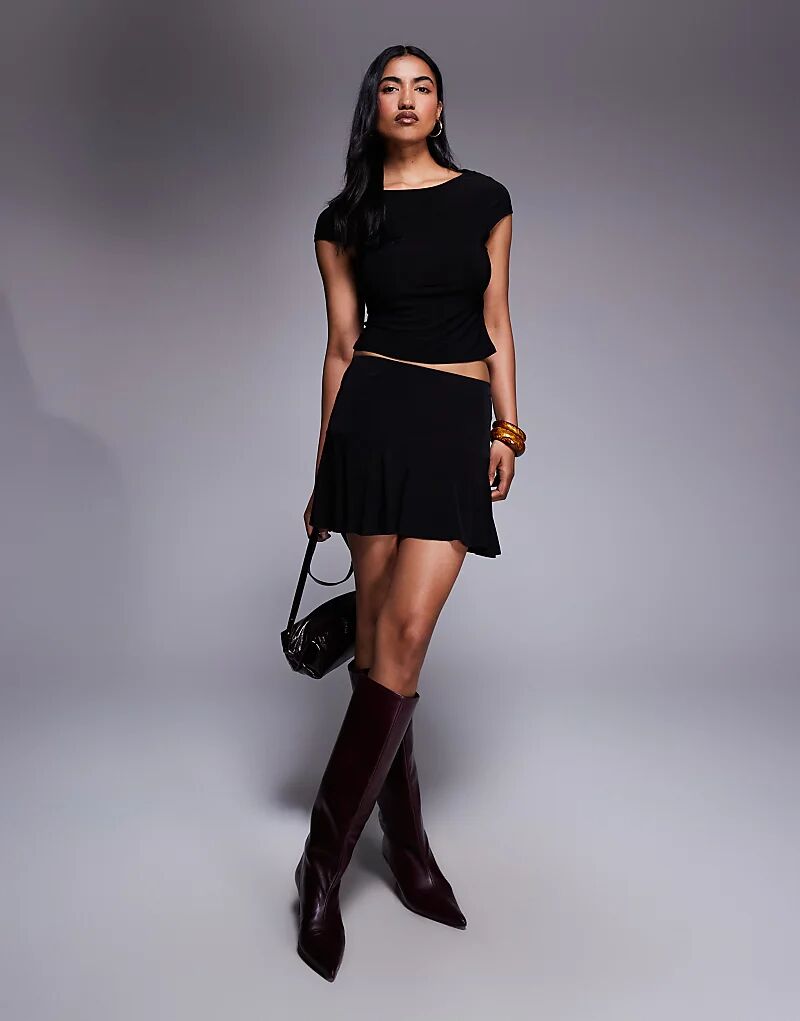 

Облегающий укороченный топ с открытой спиной от ASOS DESIGN черного цвета