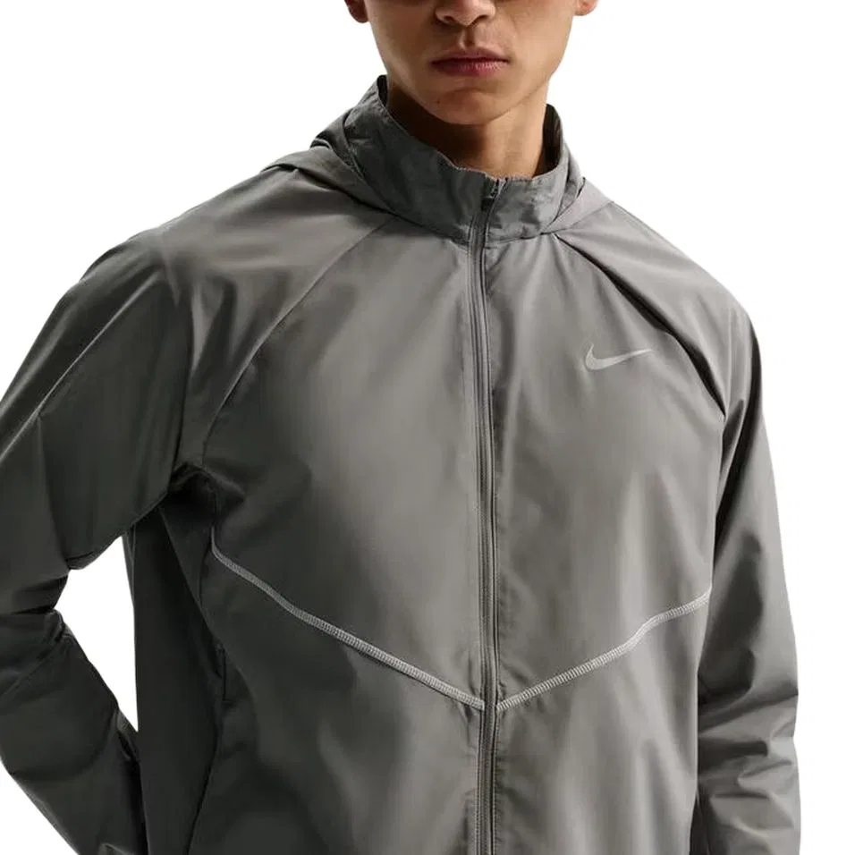 Куртка мужская MILER AS M NK UV RPL Nike, Gray — фото 4