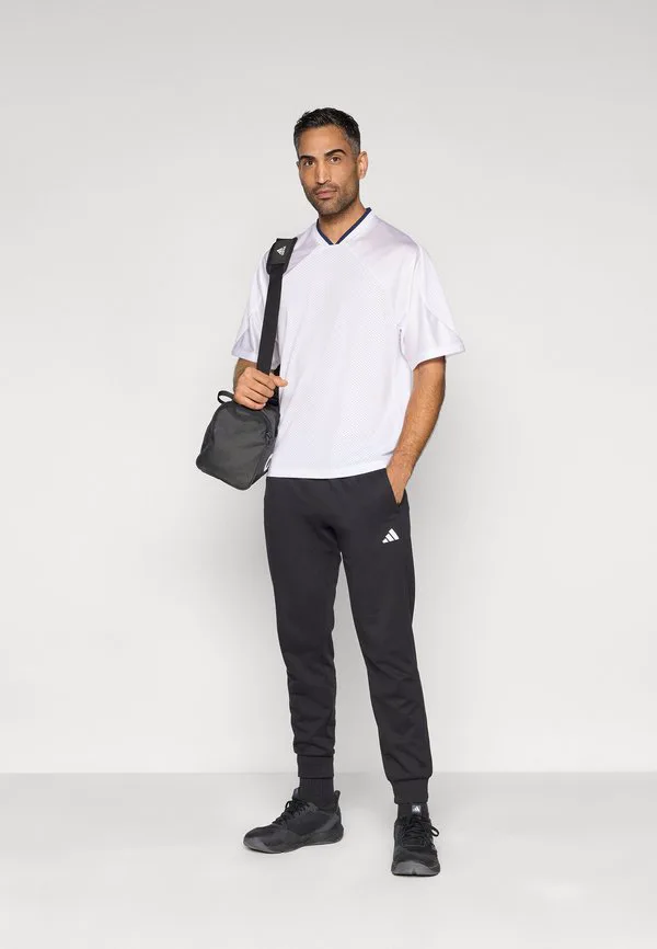 Футболка с принтом Adidas Sportswear, White/Night Indigo — фото 2