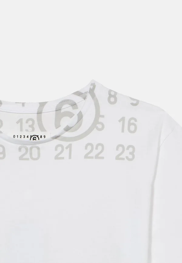 Футболка унисекс с принтом Mm6 Maison Margiela, White — фото 3