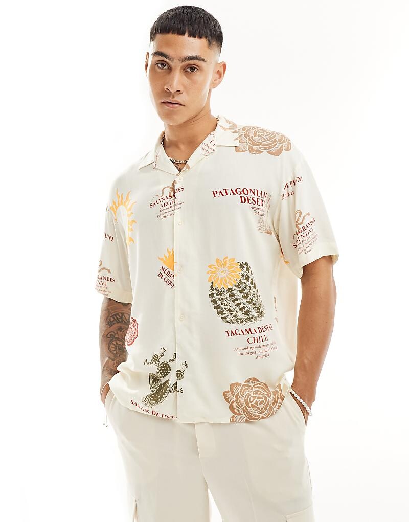 

Jack & Jones – рубашка оверсайз с узором и кубинским воротником цвета экрю