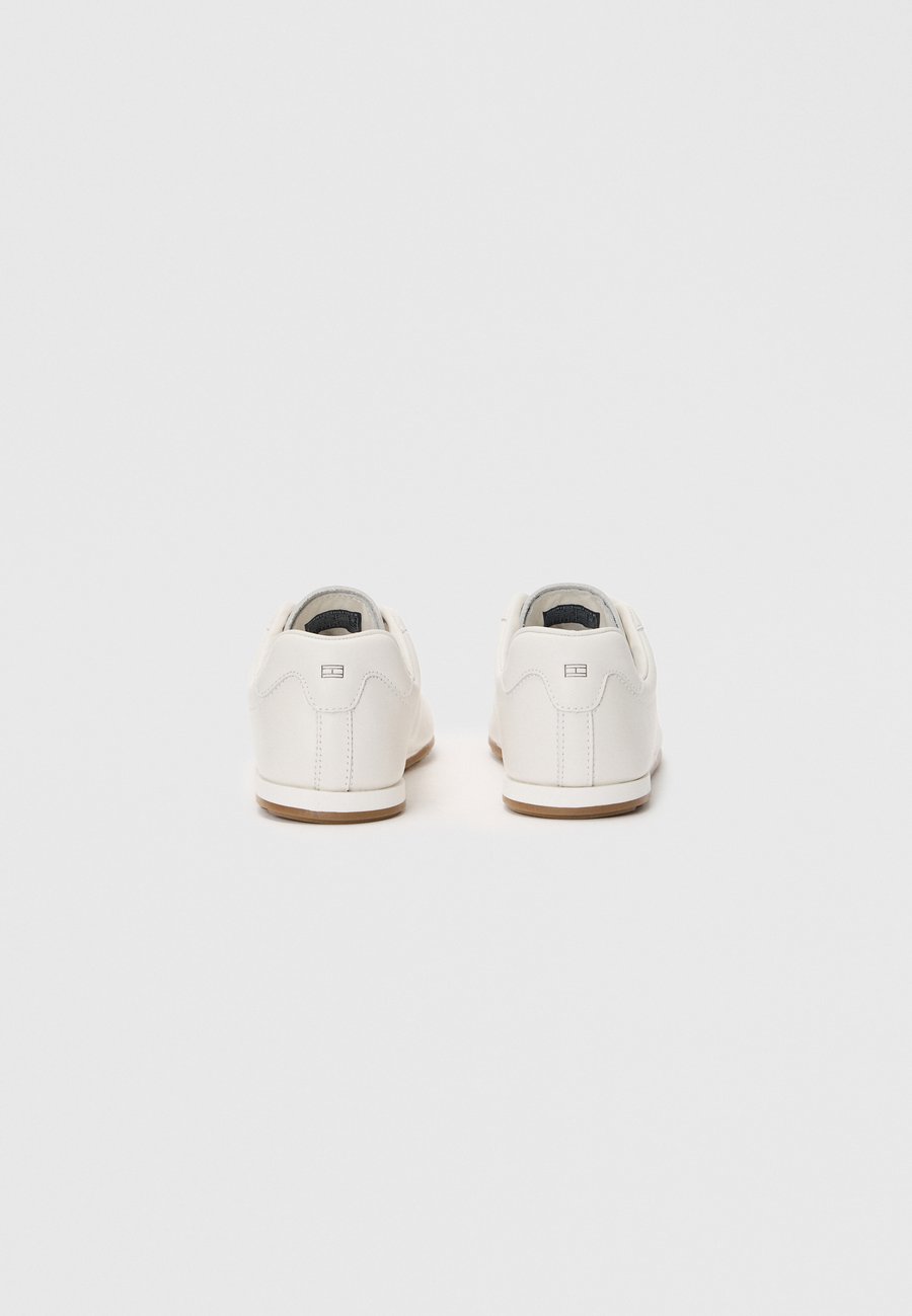 Кроссовки Tommy Hilfiger TH LORUN ICON, Ecru/Off-White — фото 3