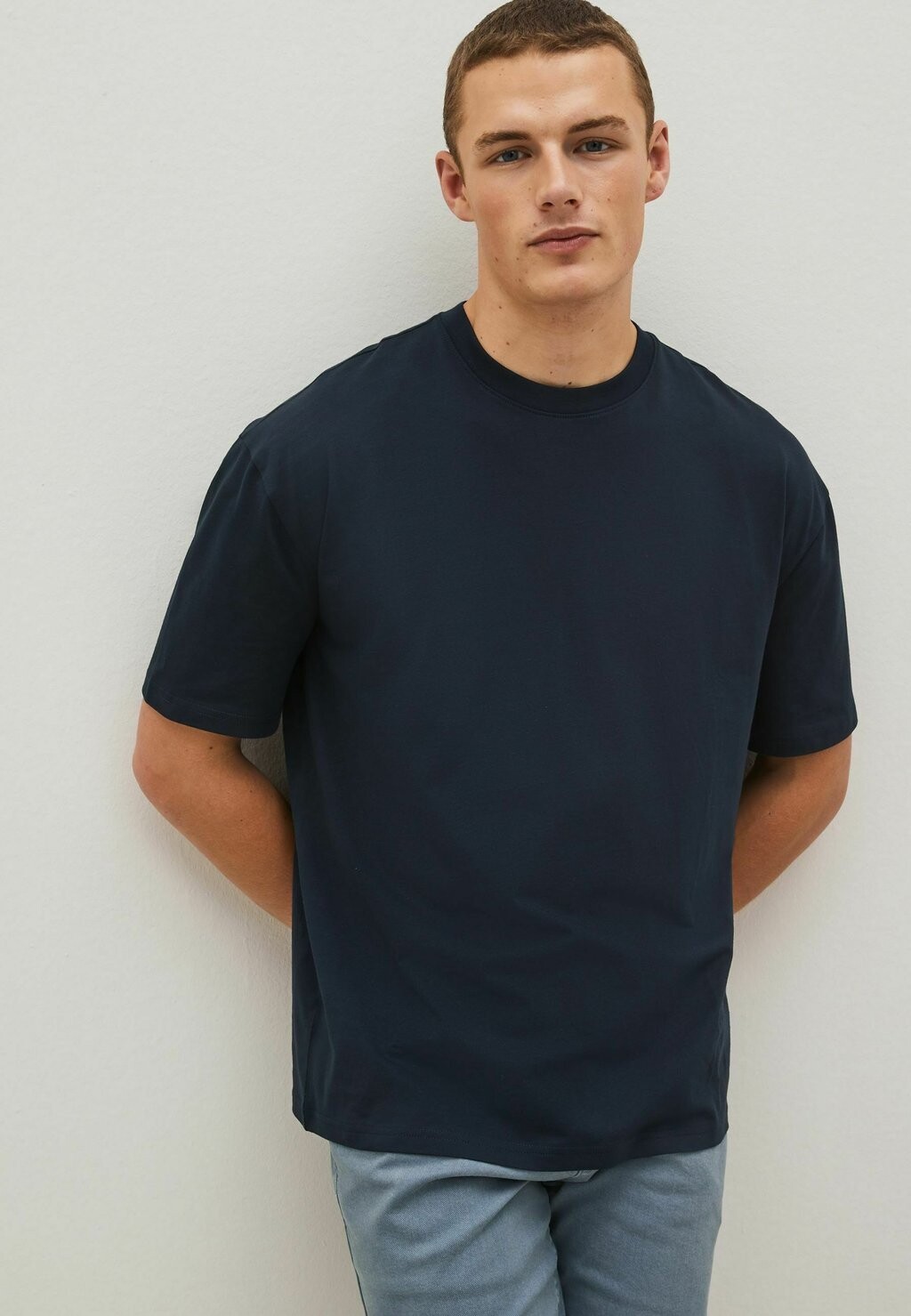 

Базовая футболка Essential Relaxed Fit Next, цвет navy blue