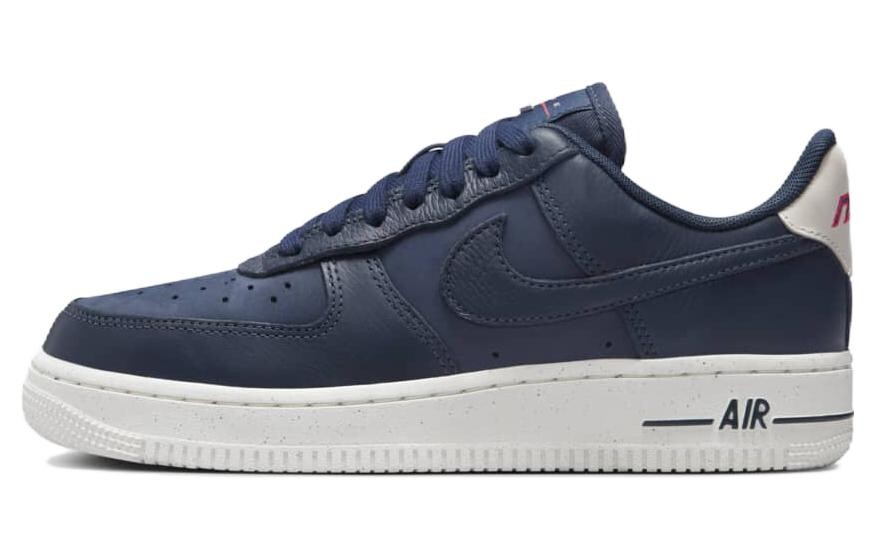 

Кроссовки Nike Air Force 1 07 LX Obsidian Women's