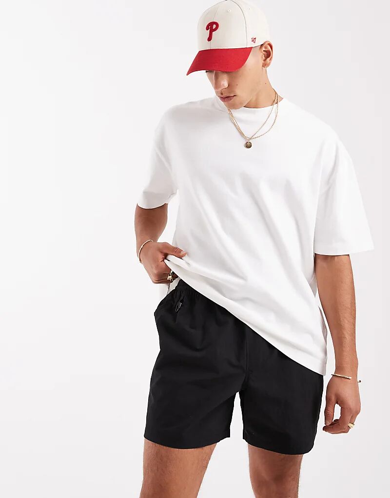 

Беговые шорты River Island черного цвета