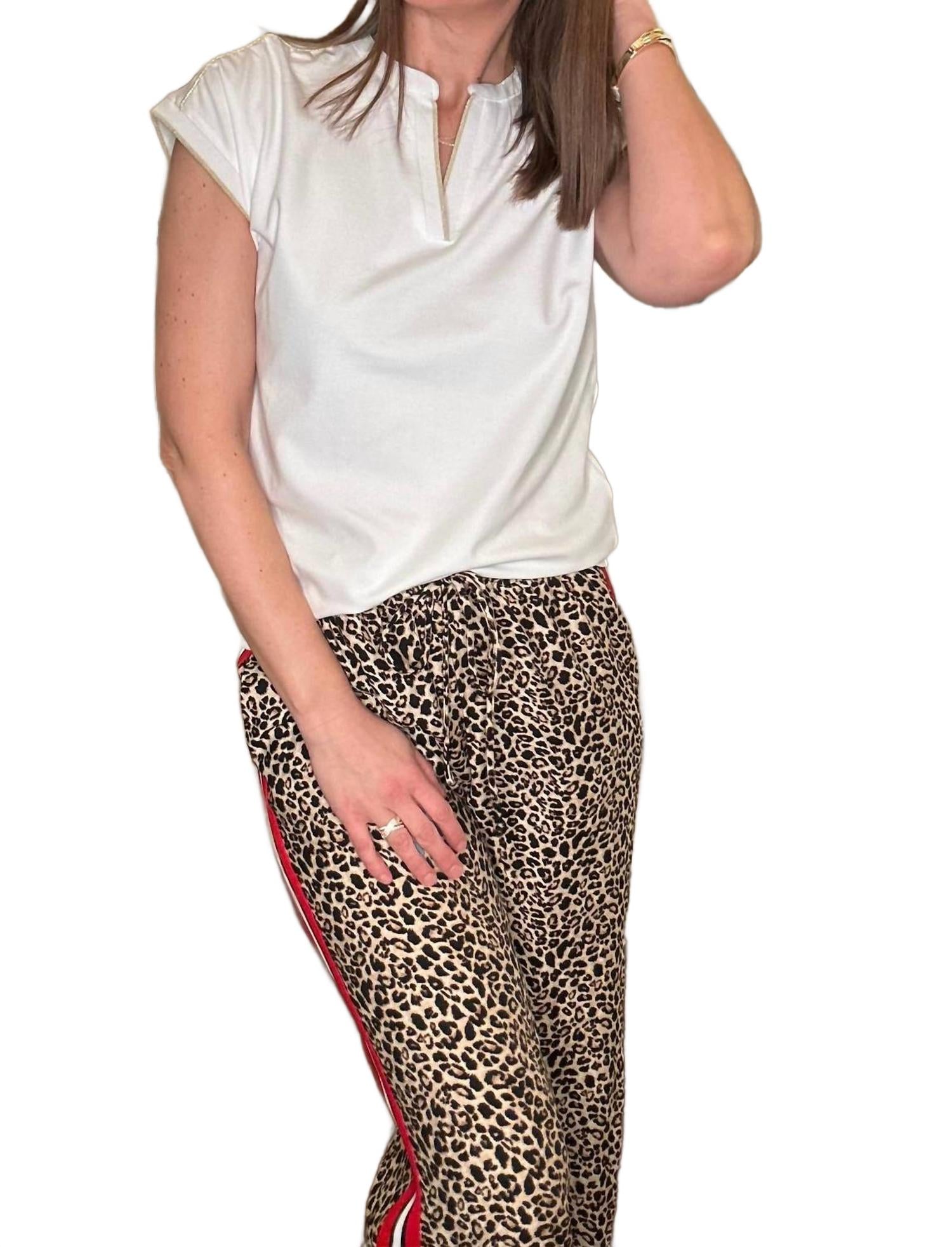 

Топ Renea с короткими рукавами в белом цвете Yest