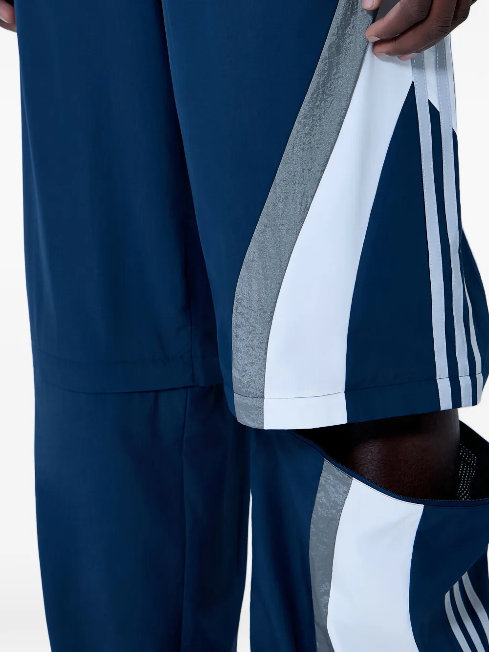 Спортивные штаны с логотипом и эластичным поясом X Brain Dead Adidas, синий — фото 4