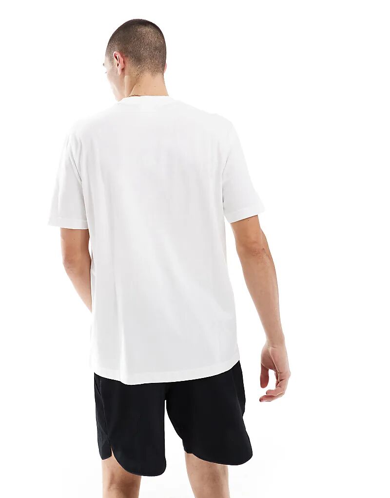 Футболка adidas Performance essentials small logo single jerseye белого цвета — фото 4