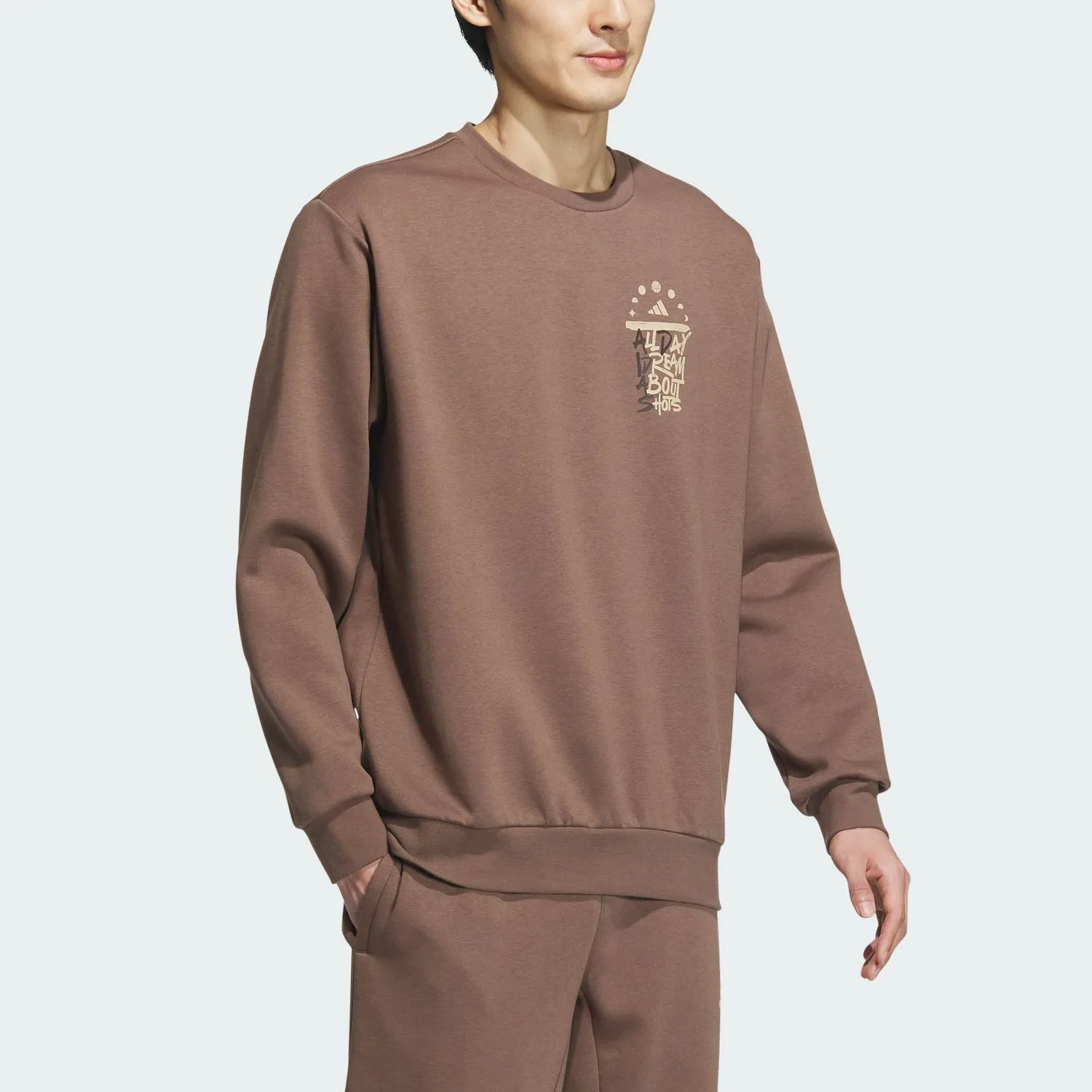 Adidas Свитшот мужской Stratum Dark Earthy Brown с круглым вырезом, умеренно приталенный, Regular — фото 4