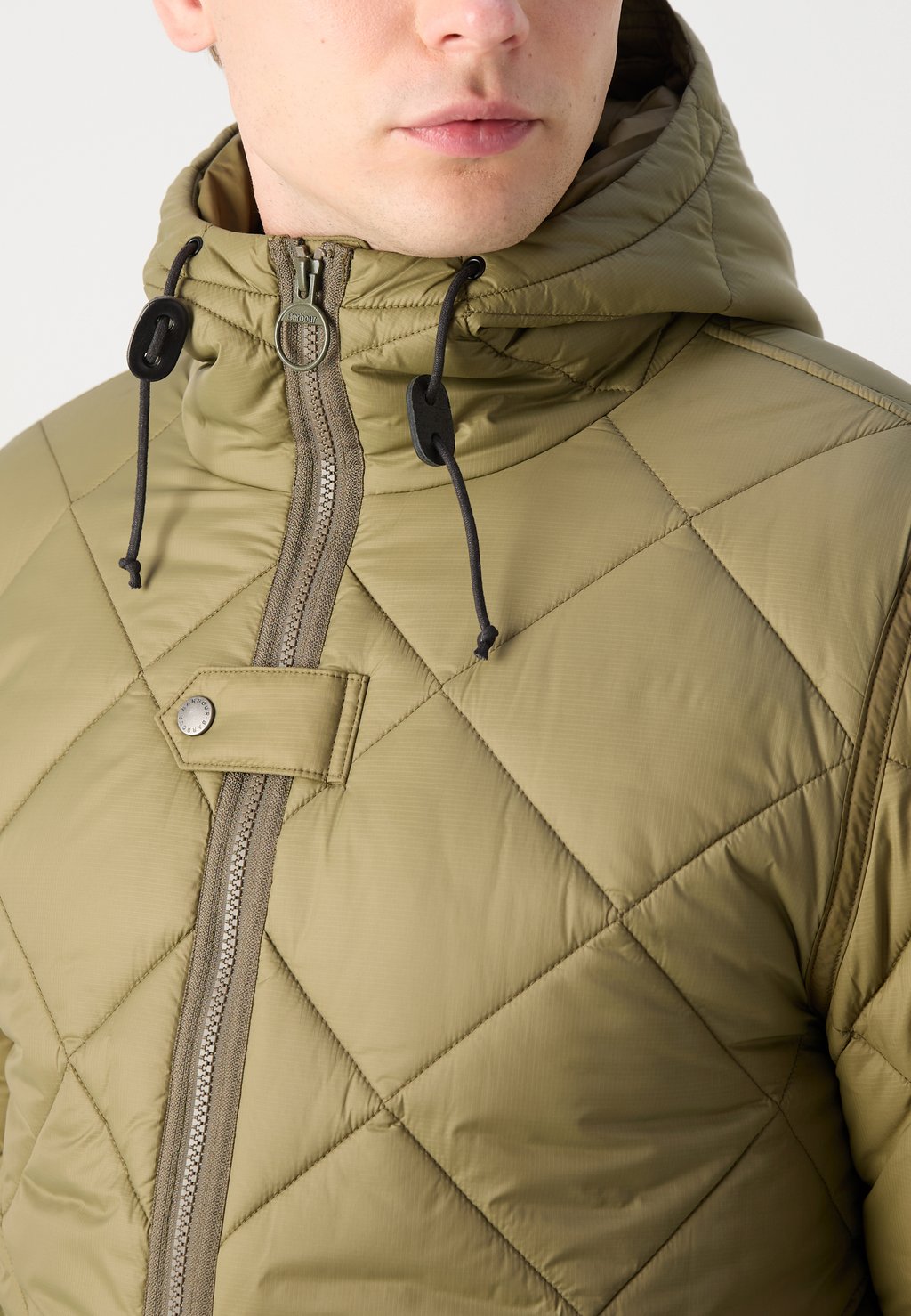 

Легкая куртка RE ENGINEERED ENDURANCE JACKET Barbour, зеленый
