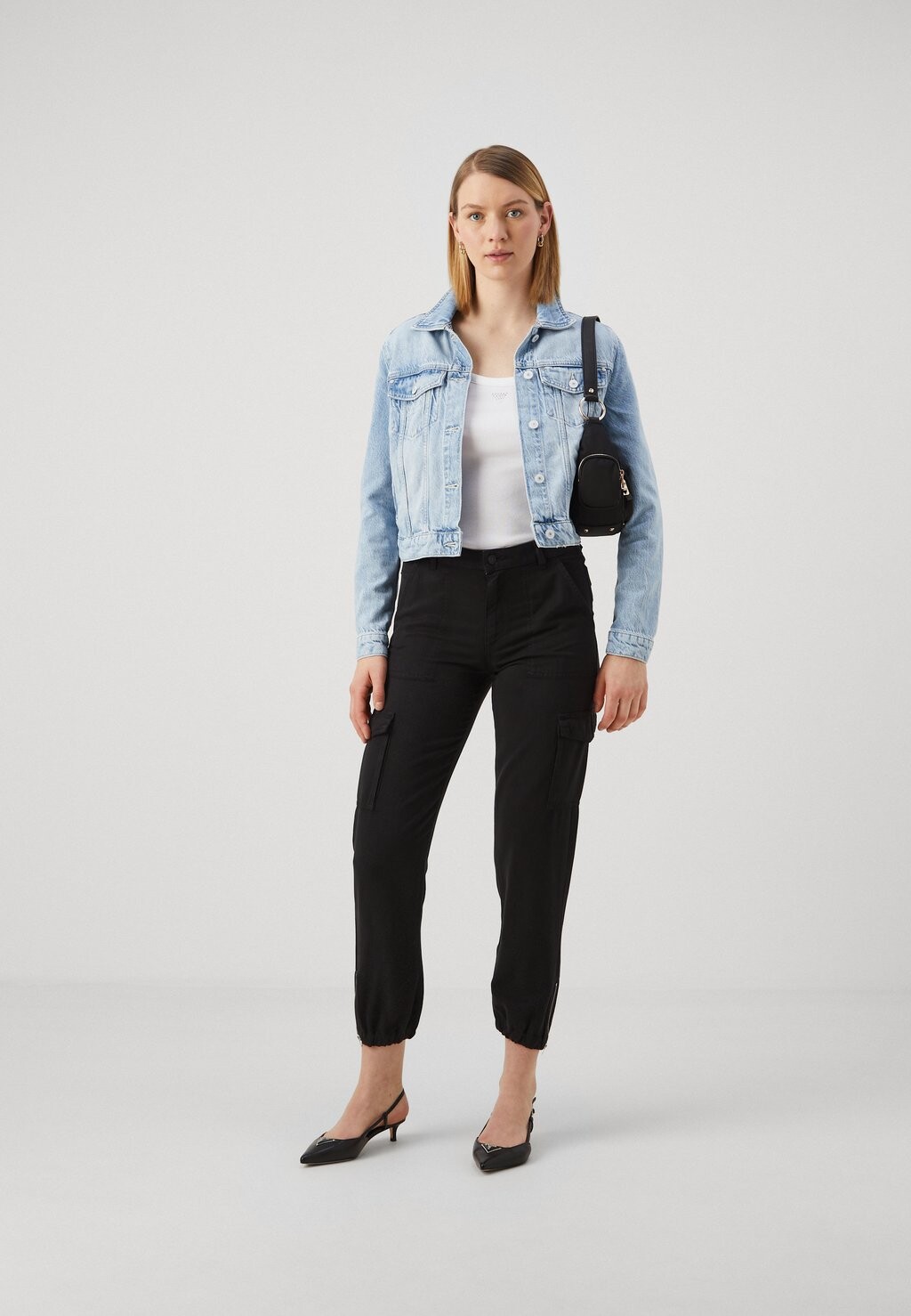 

Брюки с боковыми карманами BOWIE Guess, черный