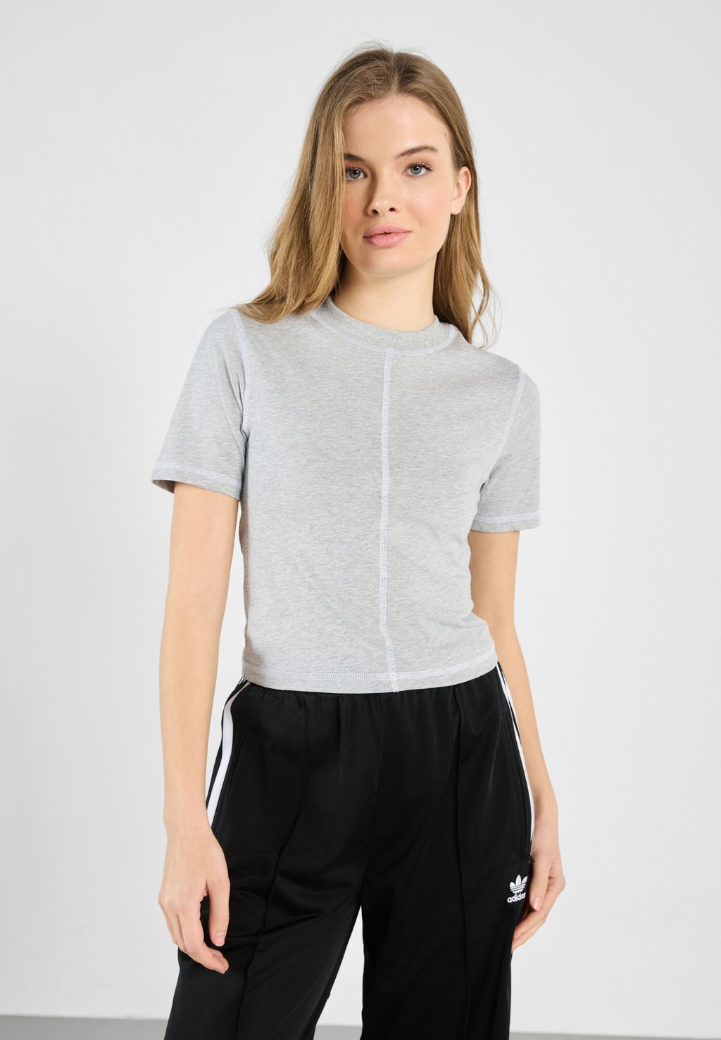 

Базовая футболка Even&Odd, цвет Light Grey Melange