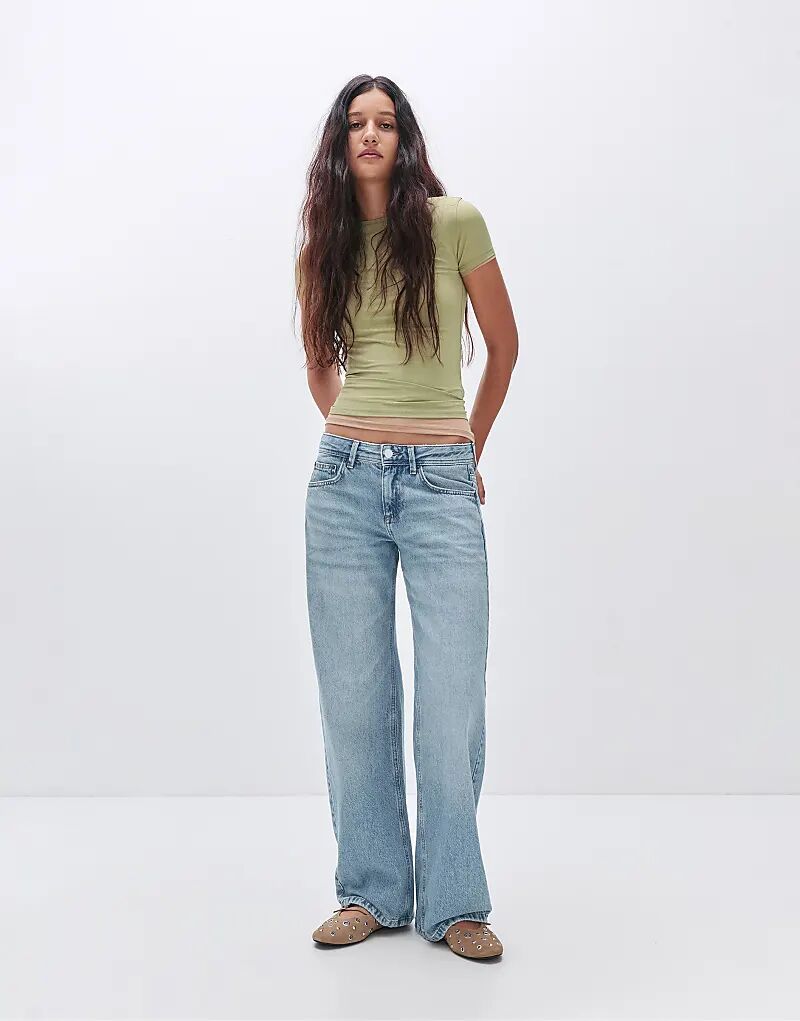 

Джинсы Pull&Bear с низкой посадкой, прямого кроя, средне-синего цвета