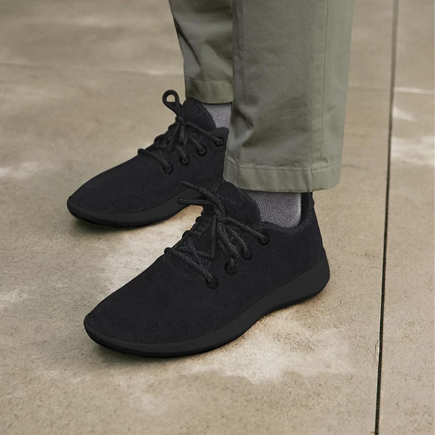 

Мужские кроссовки Allbirds Wool Runner Mizzle, водоотталкивающие дышащие повседневные прогулочные кроссовки из экологически чистой мериносовой шерсти, светло-серый/белый