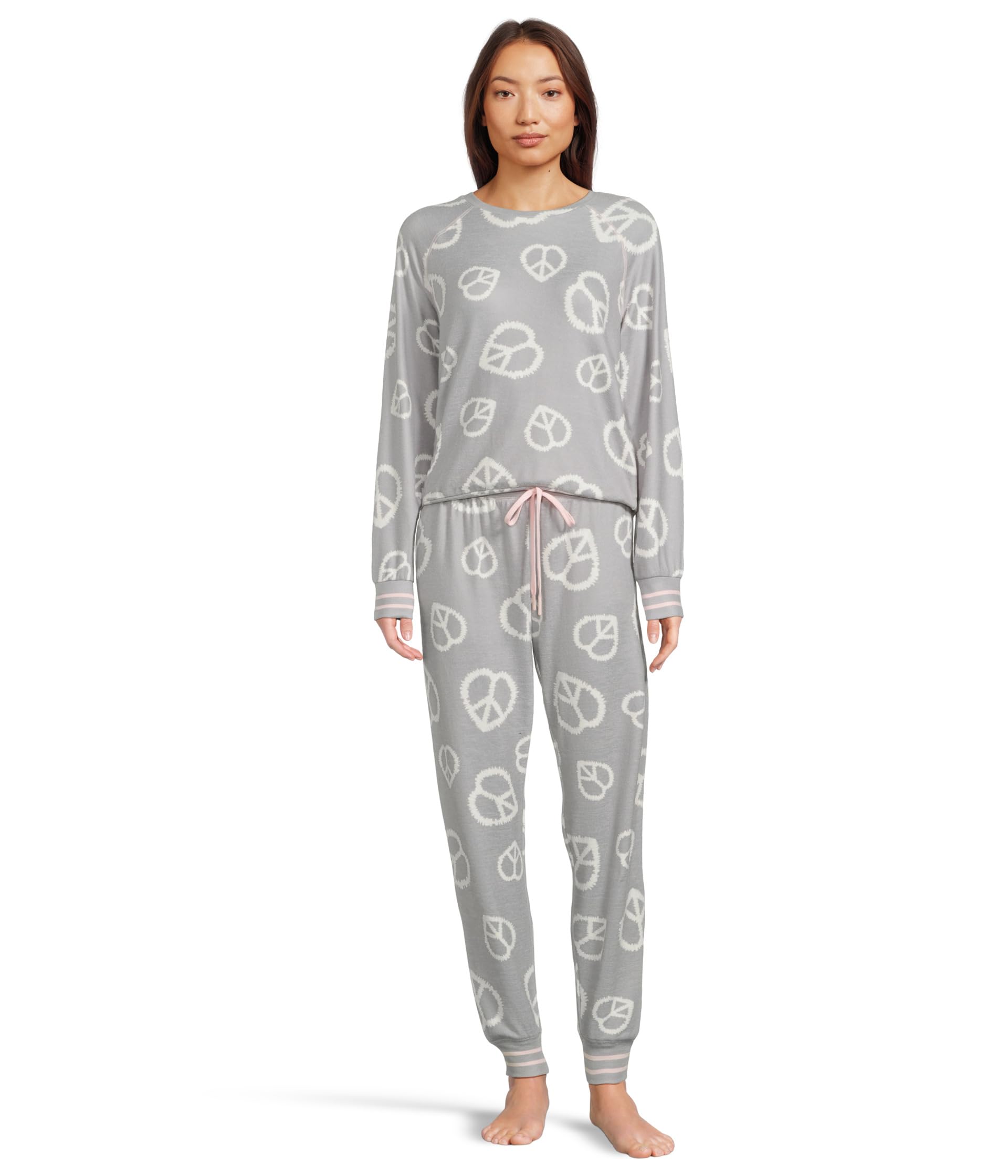 

Пижама P.J. Salvage Full of Love PJ Set, цвет Frost Gray