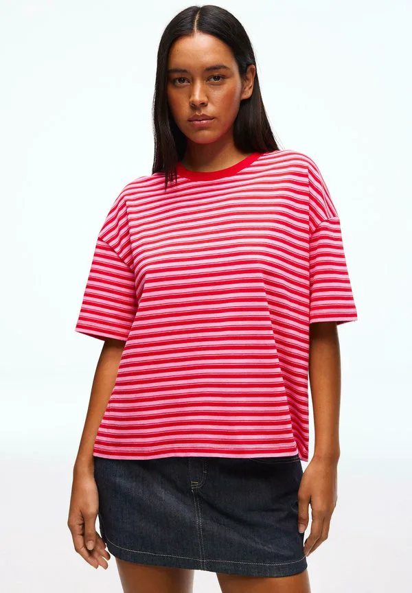 

Футболка свободного кроя с принтом Bershka, Light Pink, Розовый, Футболка свободного кроя с принтом Bershka, Light Pink