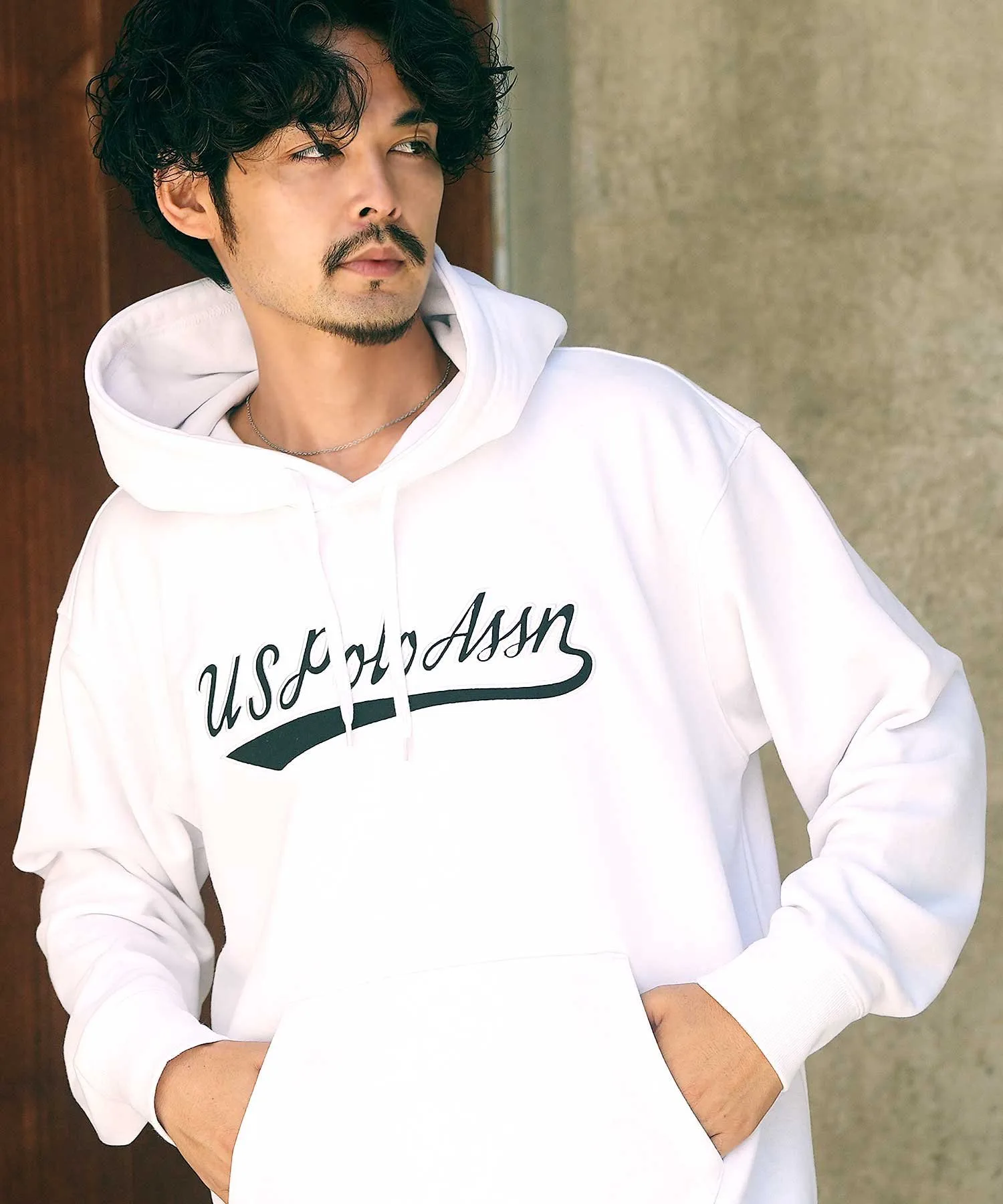 US. POLO ASSN. Толстовка с капюшоном, коллекция весна/лето 2016. U.S. Polo Assn., B White