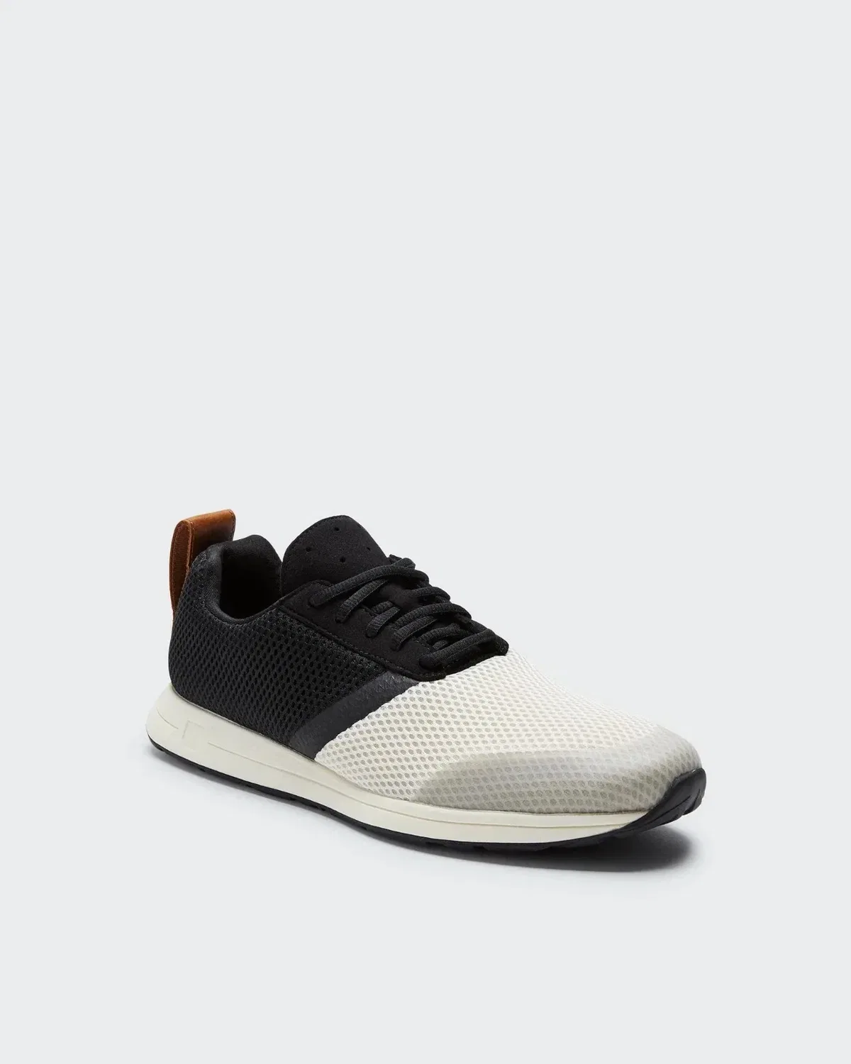 Кроссовки для бега Henry Runner Black (ZAP1315) производства YORK Athletics Mfg