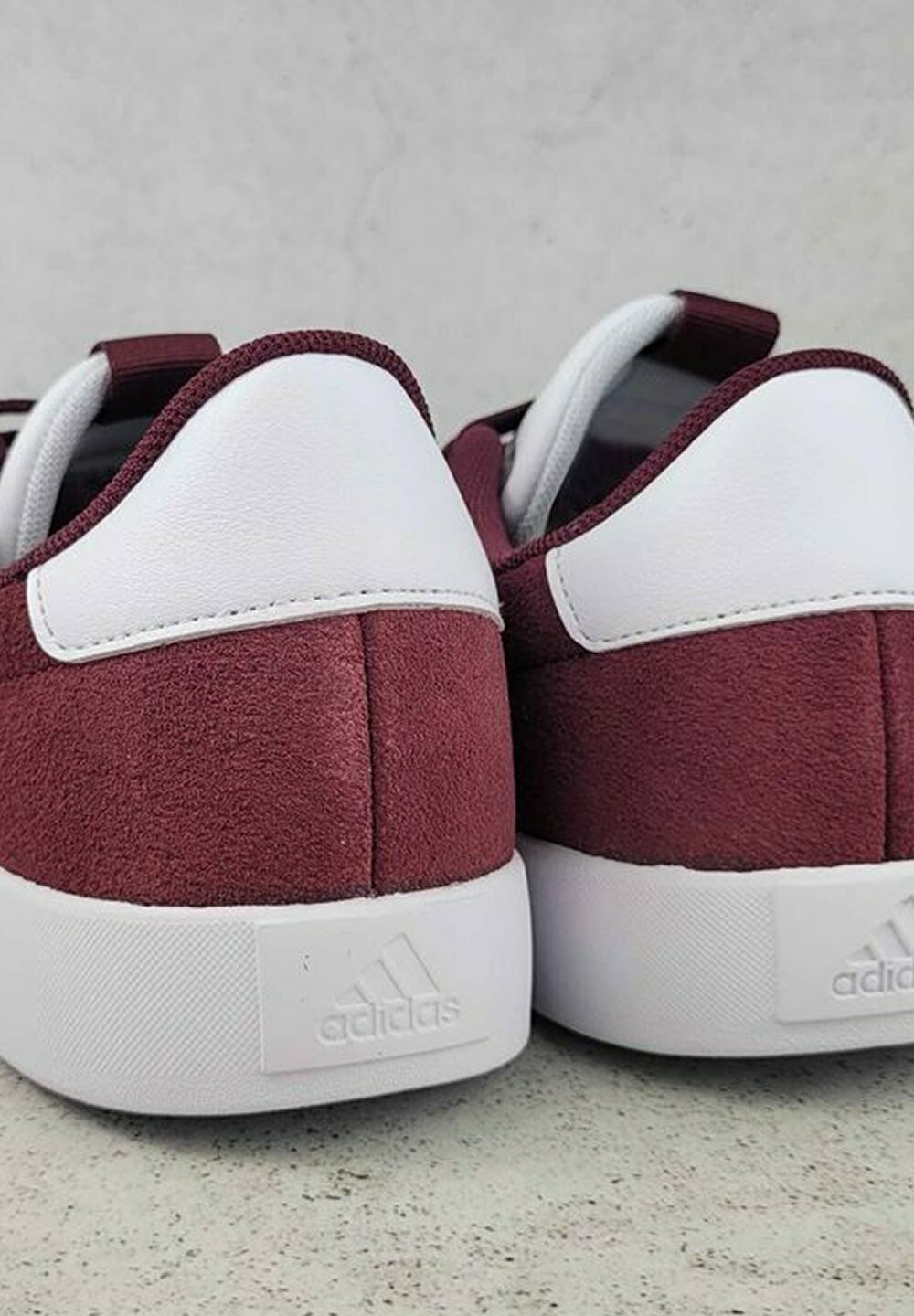 

Кроссовки adidas Originals, красный