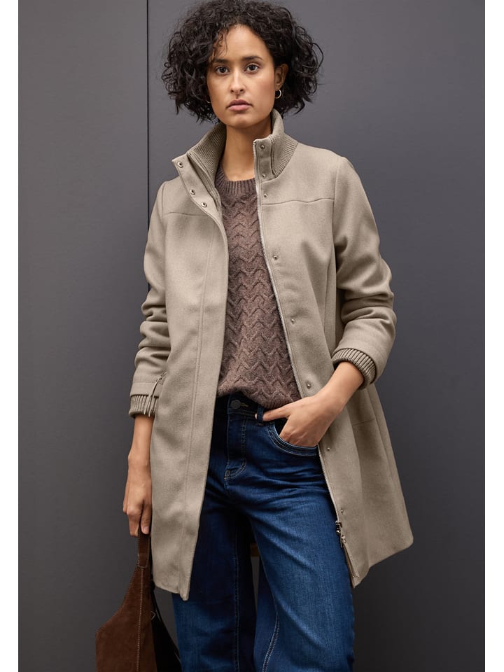 

Cecil Переходное пальто бежевого цвета