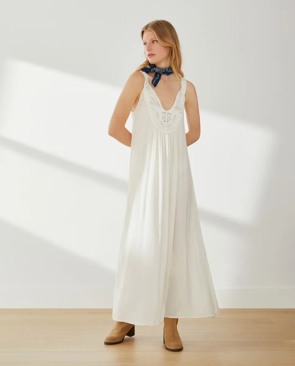 

Длинное платье крючком Southern Cotton, цвет 120 Crudo