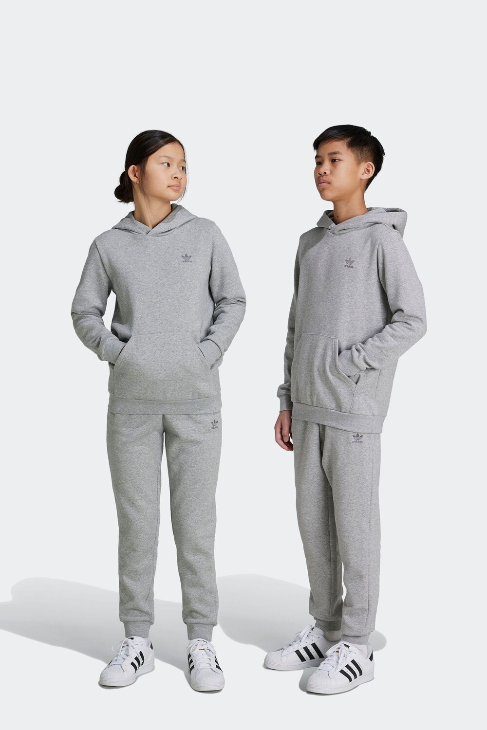 

Оригинальные детские джоггеры Adidas, серый