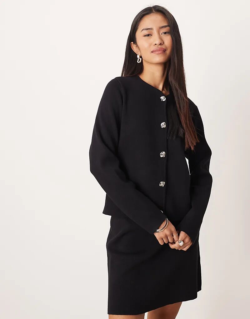 

Кардиган Vila в рубчик с чеканными серебряными пуговицами черного цвета