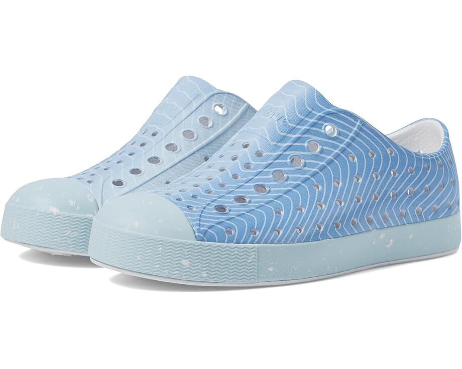 

Кроссовки Native Shoes Kids Jefferson Bloom Print, цвет Shell White/Air Blue/New Shibori