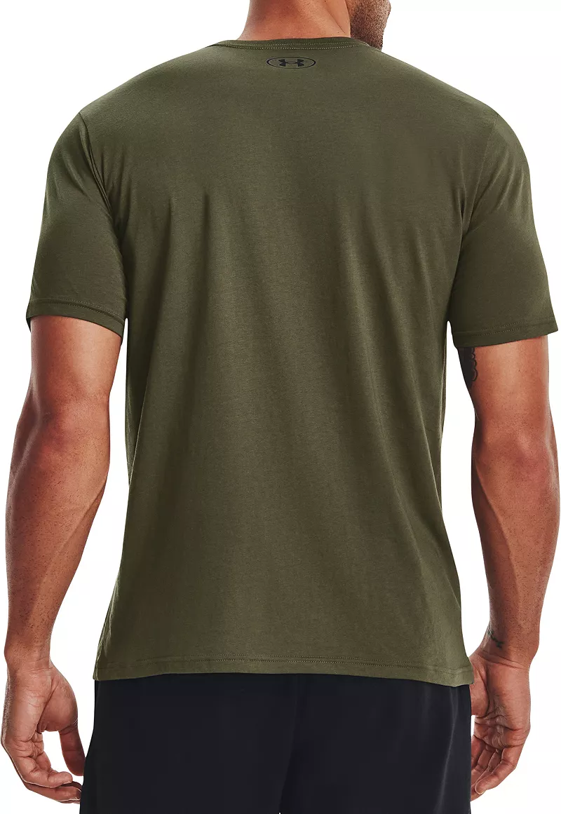 

Мужская футболка в спортивном стиле с рисунком на левой груди Under Armour, цвет Marine Od Green