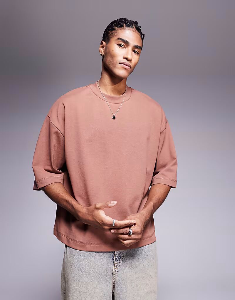

Футболка свободного кроя ASOS DESIGN плотного коричневого цвета с короткими рукавами