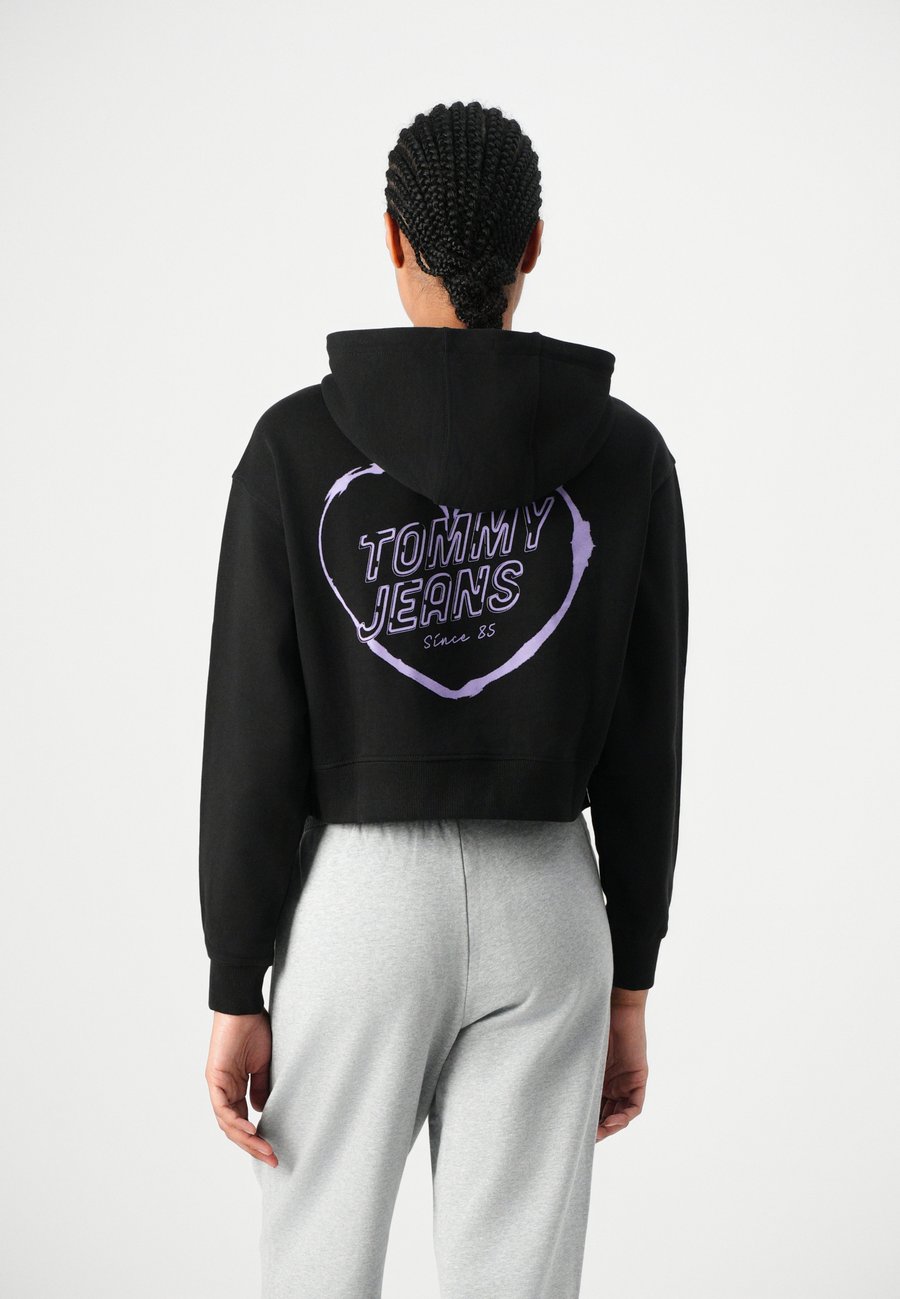

Толстовка Tommy Jeans CROP HEART HOODIE, Black
