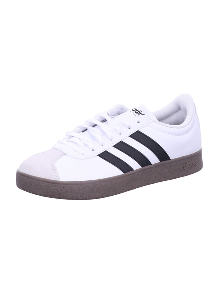 

Кроссовки на шнуровке adidas, цвет white/black/beige