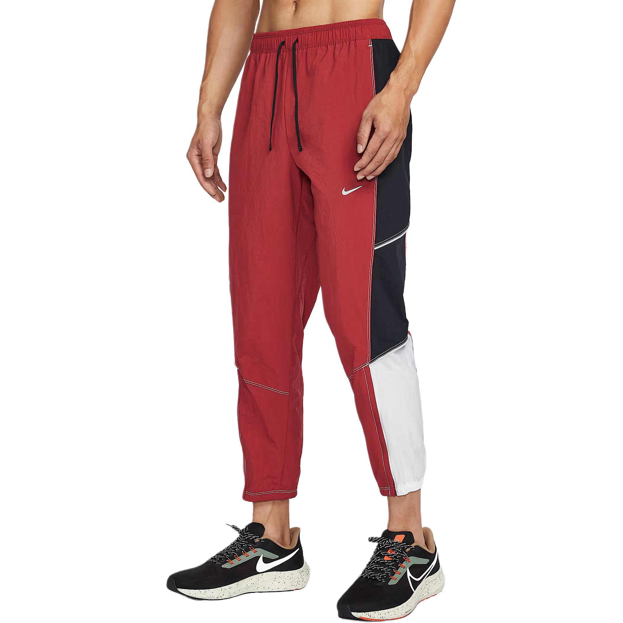 

Nike Мужские повседневные брюки, красные, средней расцветки, другие цвета
