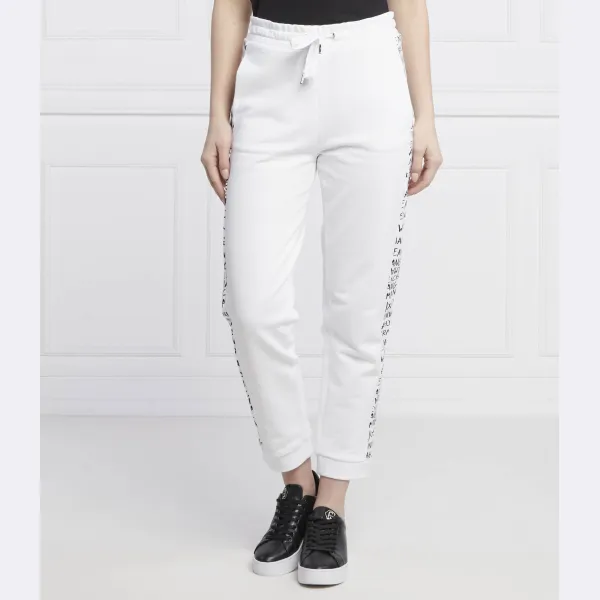 

Спортивные штаны стандартного кроя обычная талия Armani Exchange, белый