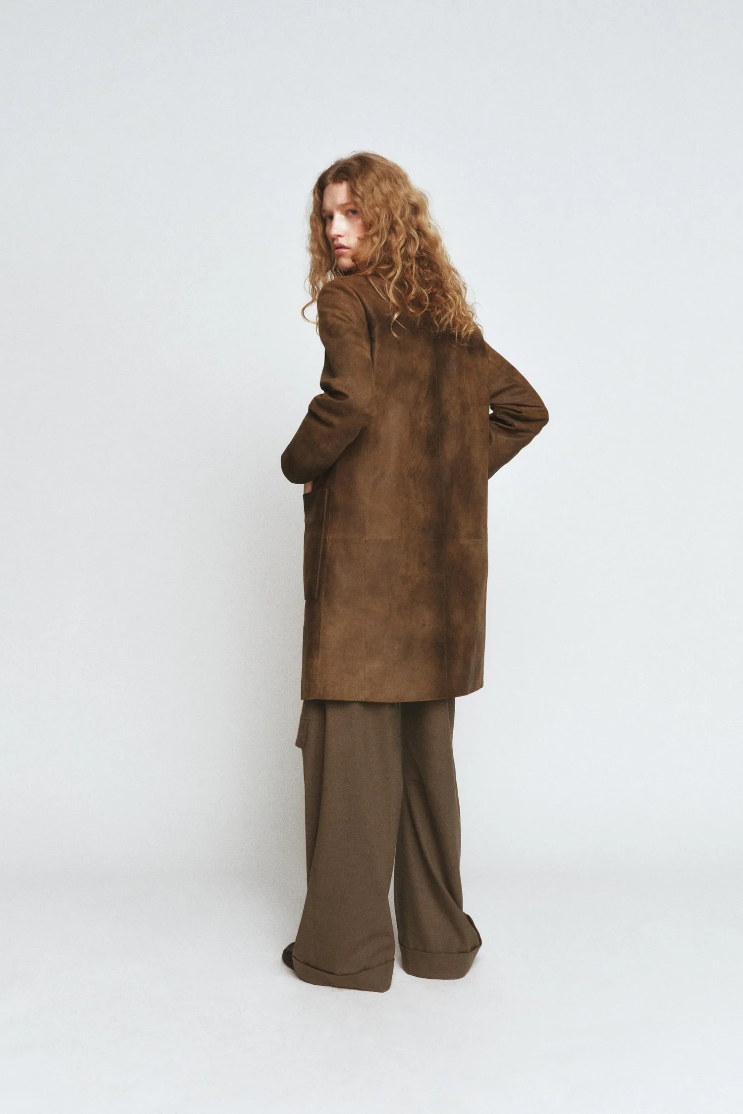 Пальто из 100% натуральной кожи, коллекция zw, лимитированная серия Zara, светло-коричневый — фото 3