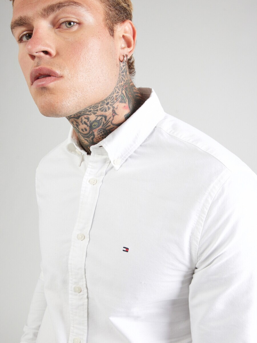 Повседневная рубашка TOMMY HILFIGER Regular fit Button Up Shirt HERITAGE, белый — фото 3