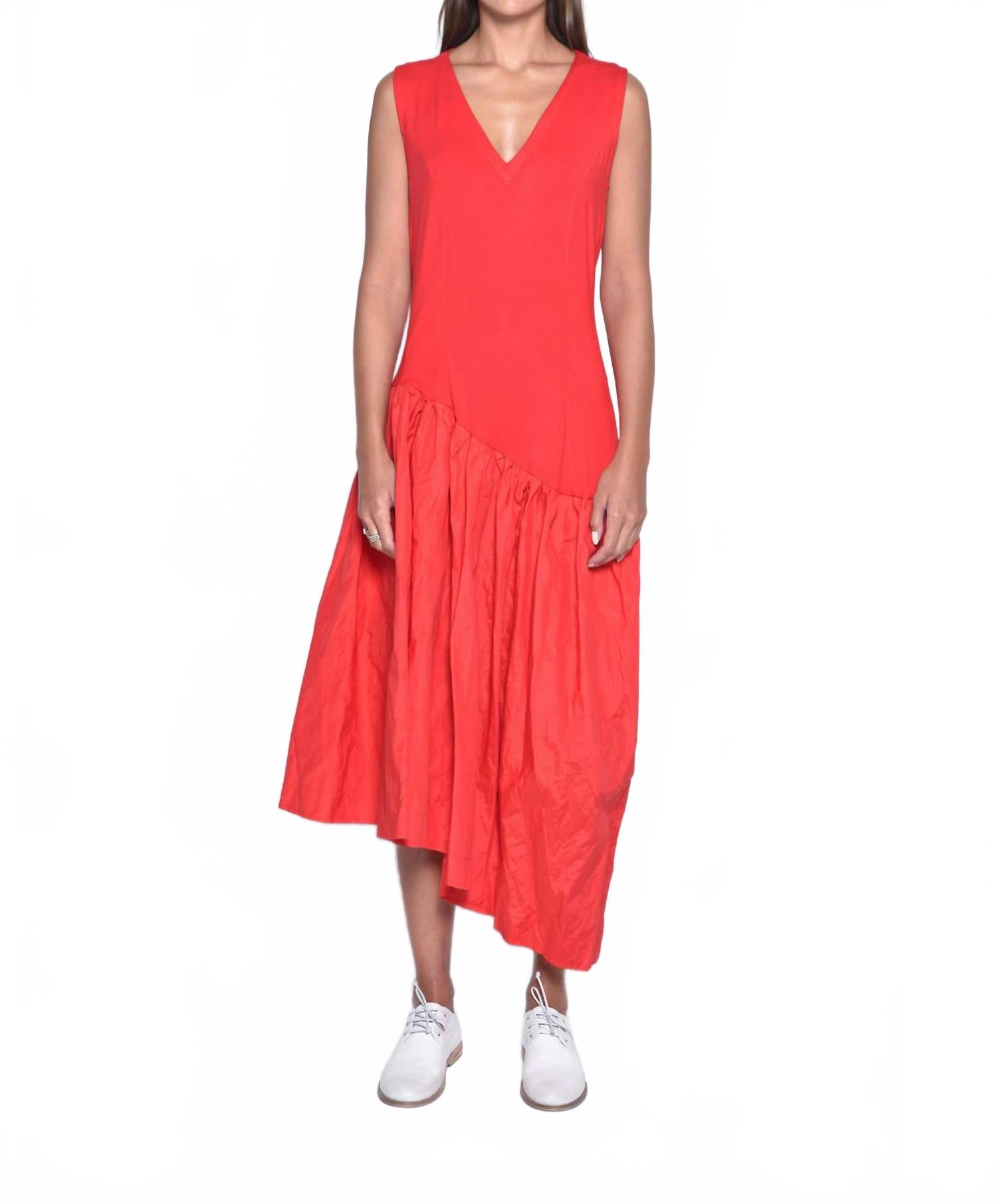 

Амман Асимметричное платье в красном Simply Mila