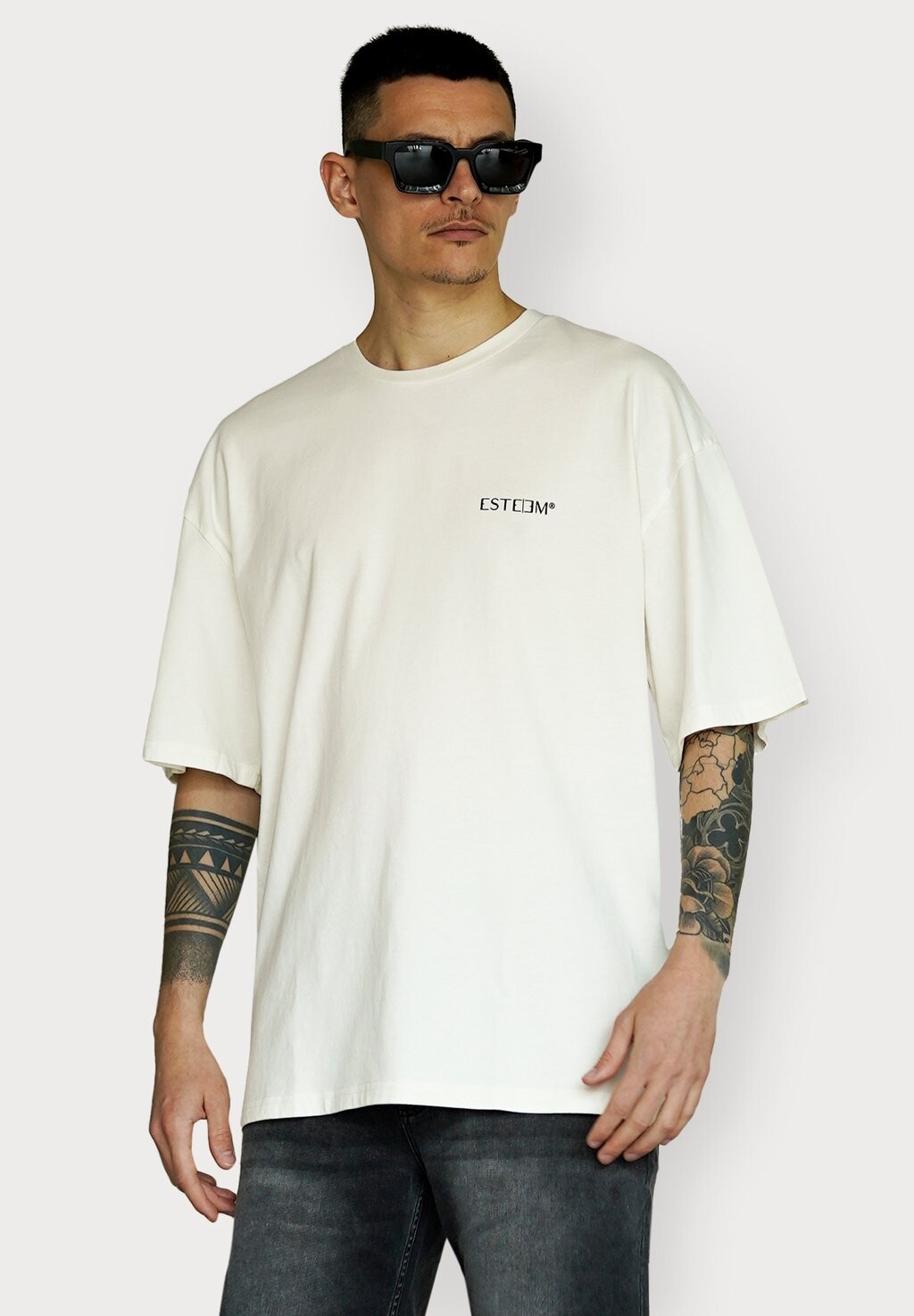 

Футболка базовая DISCREET OVERSIZED ESTEEM, цвет coconut