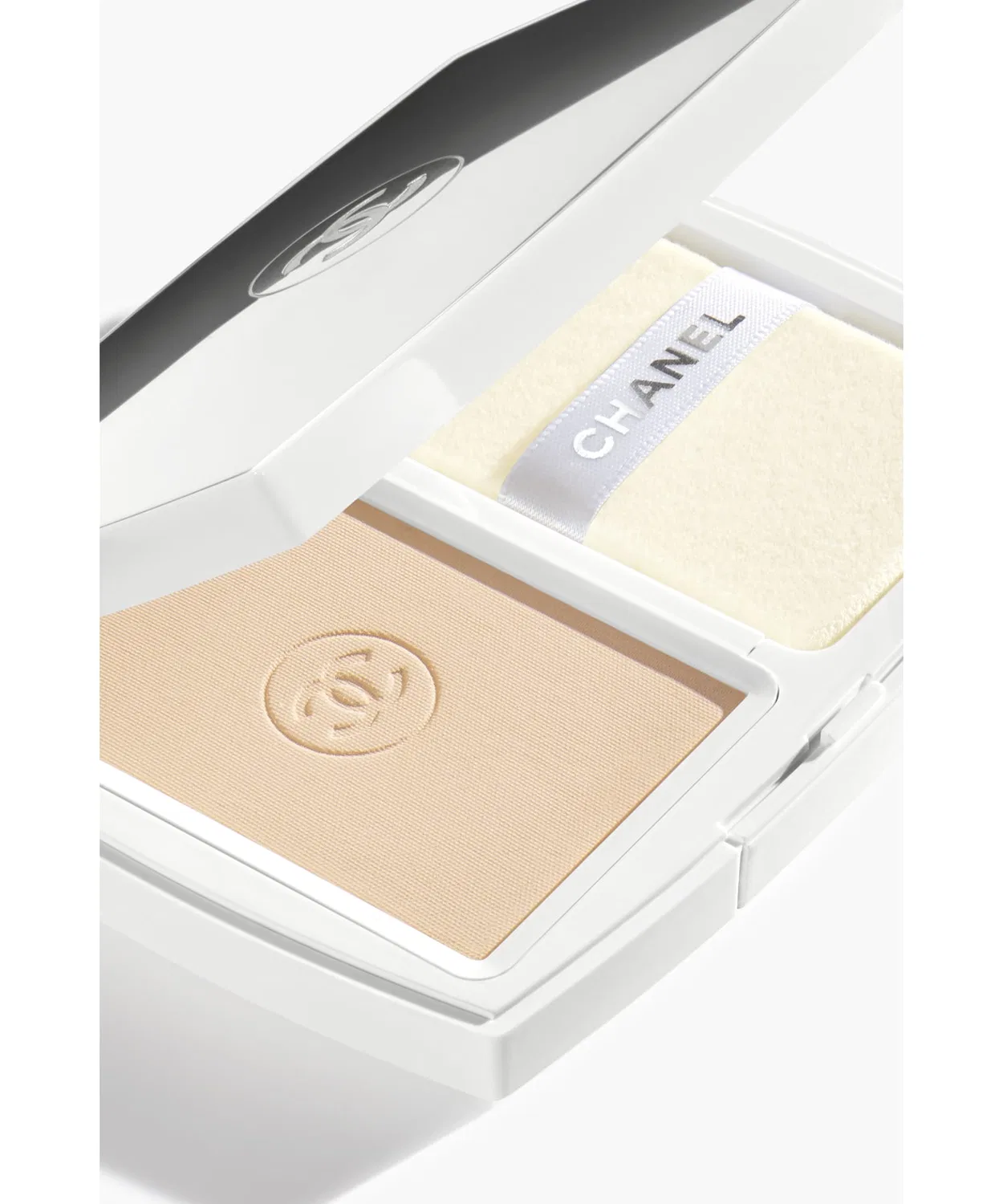 Компактная пудровая основа Éclat Premier, SPF30/PA+++, с экстрактом цветка премьер и ниацинамидом, матовое покрытие — фото 2