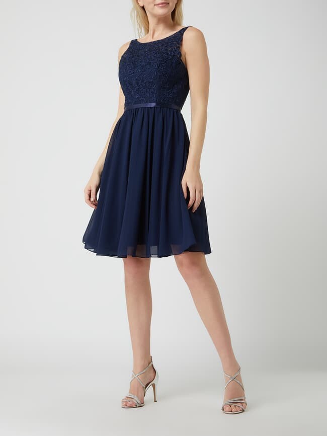 

Коктейльное платье со стразами Luxuar, темно-синий